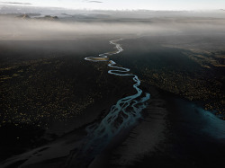 zolairo:“Dyralaekir River on Myrdalssandur” Photographed