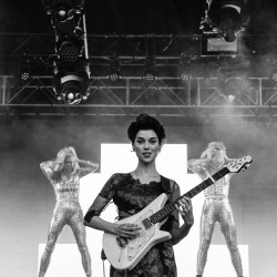 ifuckinglovestvincent:  The exquisitely beautiful Annie Clark,