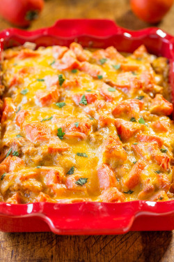 do-not-touch-my-food:  Chicken Enchilada Bake 
