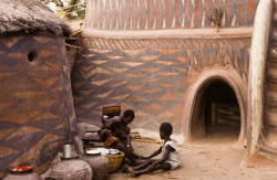 seshatarchitecture:  Gurunsi architecture in Burkina Faso and