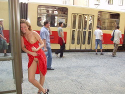 sexonmasstransit:  exposed-in-public:  Exposed waiting for the