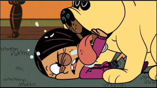 ck-blogs-stuff: safe-loud-house:  Meet the Casagrande Family!  Where can I see this episode? XP  What he said?