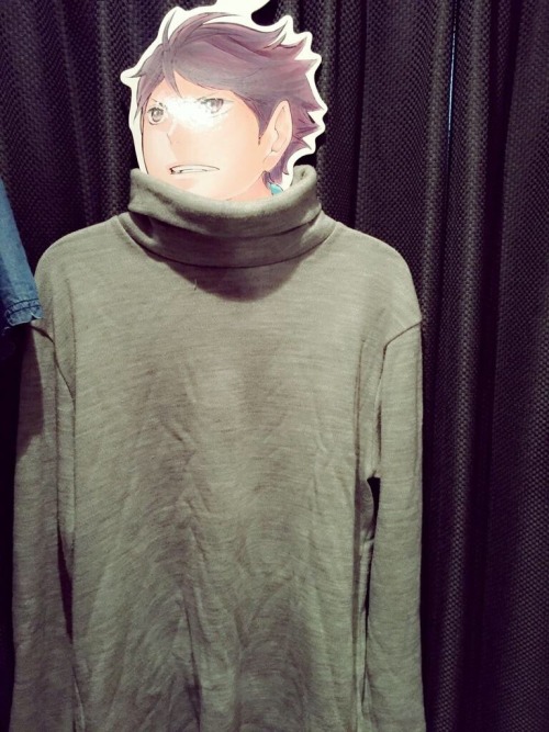 tooruo:Asuma Kousuke really likes his Oikawa hanger