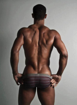 asskingz:  Reblog and FOLLOW @asskingz​ for the BEST ASS 24/7