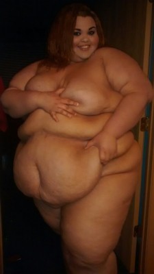 freak-for-ssbbw:  crazyphat:  ssbbwbrianna   O.M.G she is so