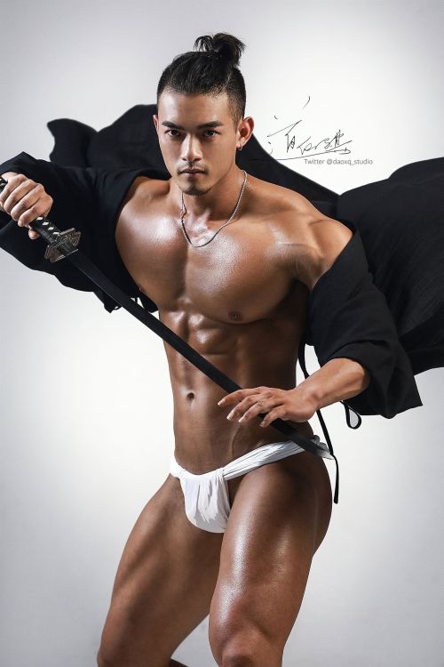 Only Hot Men