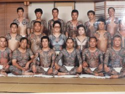 stalinsorgan:  fortybubbl-es:  Yakuza family portrait  my future