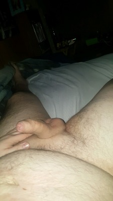 nbtdakid24:  Freshly shaved and horny as always  .. reblog if