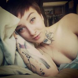 loverealgirls:  Nice and tatted