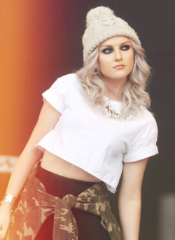 camerrie:  Perrie Edwards +Radio 1’s Big Weekend. 