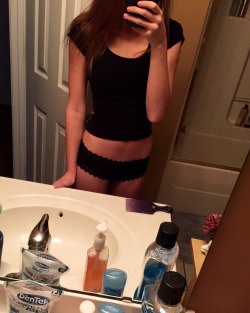 hmu-girls:  califournicated:  hmu-girls:  califournicated:  vansandlesbians: