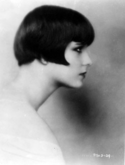 thesterlingscreen:  Louise Brooks 