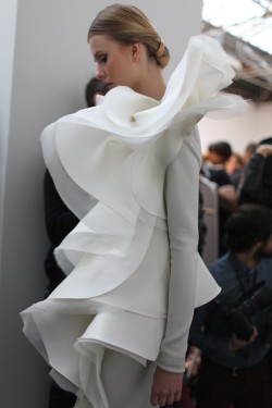 celjne:  vvildrussh:  - Stephane Rolland’s immaculate spring/summer