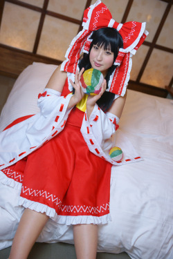 Touhou Project - Reimu Hakurei (Yurika) 4HELP US GROW Like,Comment