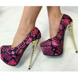 myshoebazar:  Kush Kouture Spiked Pump Heels