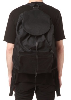sunwooseo:  odyn vovk backpack.