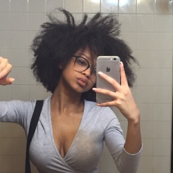 girlswithglasses:  icecream-eaterrr, fellow tumblrThe Julliard