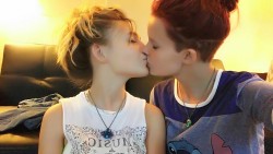 musicsinmyblood12:  She is my everything❤
