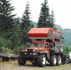 bendercustoms:  If Mad Max had an RV! 