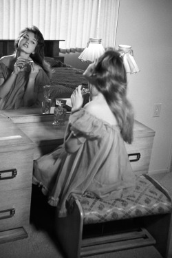 classicnudes:    Connie Cooper, PMOM - January 1961   