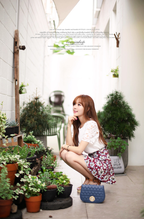 korean-dreams-girls:  Kim Shin Yeong - August 06, 2014Â 2nd Set