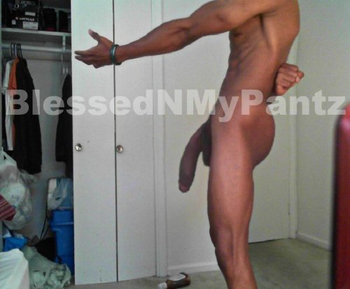 texaslove2013:  hungblkmaster76:  Yes it is true…. we do are blessed in da pants  Follow me: http://texaslove2013.tumblr.com   Blessed indeed