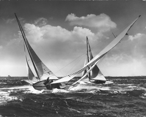 boatporn: International One Design sloops ELSELAN (built 1937 in Frederikstad, Norway), THREE BELLES (built 1936 in Frederikstad, Norway), and JICK (built 1937 in Fredrikstad, Norway) underway. (via Internationals Crossing Tacks, 1941 | Mystic Seaport