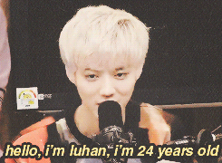 leuhans:  luhan’s intro during boom youngstreet 