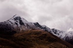 cerceos:  Jan Erik Waider  SNOWY HIGHLANDS, Scotland, 2012 Website | Facebook