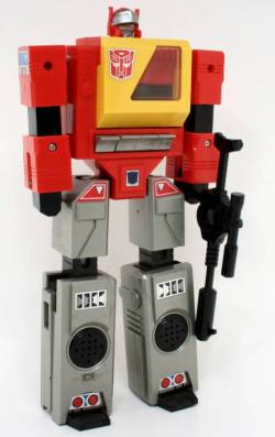 aeonmagnus:  Transformers G1 Blaster and Perceptor.