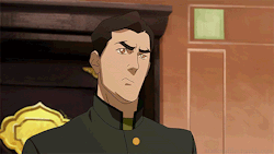 staticwaffles:  I laughed so hard when I saw Mako make this face