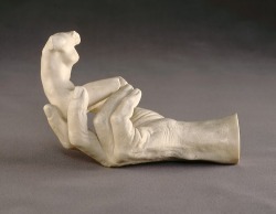 tiagogomex: Hand with a female figure 1917 Auguste Rodin 