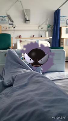 mogifire:  guy playing pokemon GO in the hospital…idk if its