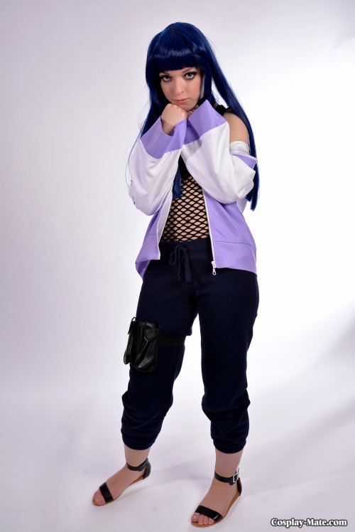 New set with Hinata pictures is up :)