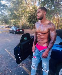 passionatelythick: thereelaccommo86:    Sexy AF   The Man 