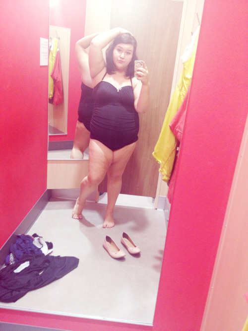 queeenofthehighway:  Itâ€™s fatty swimsuit time! heeeyyyyyy! haha ok, but yeah I fucking love this thing. go you, target!Â   Remember to submit your own changing room pics by clicking the Submit button or sending a message to fyeahcellpics on Kik!