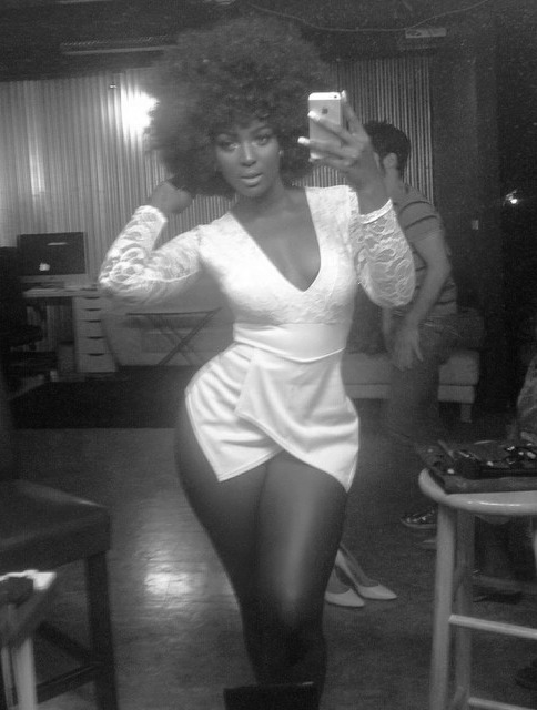 youngblackandvegan:  thesinwhisperer:  nya-kin:  amara la negra  GOOD GOD!  glory  :o