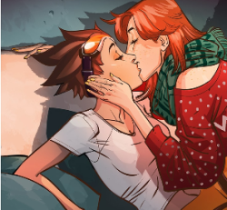 kdinjenzen:  OVERWATCH PUT OUT A NEW COMIC AND TRACER HAS A GIRLFRIEND