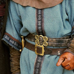prophetandcatalyst:Realm of the Elderlings Fashion - 1/6 - The