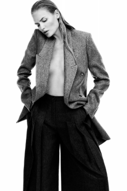 senyahearts:  Natasha Poly in “Grey” for Harper’s Bazaar