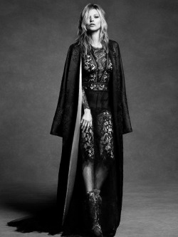vogue-at-heart:  Kate Moss for Alberta Ferretti Fall/Winter 2016