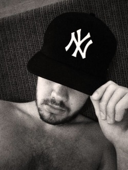 direct-news:  @Real_Liam_Payne: Can’t get you off my mind👎