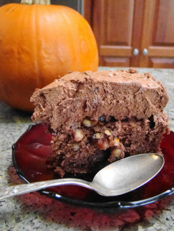 veganfeast:  Chocolate Frangelico Mousse Cake on Flickr.  geezus