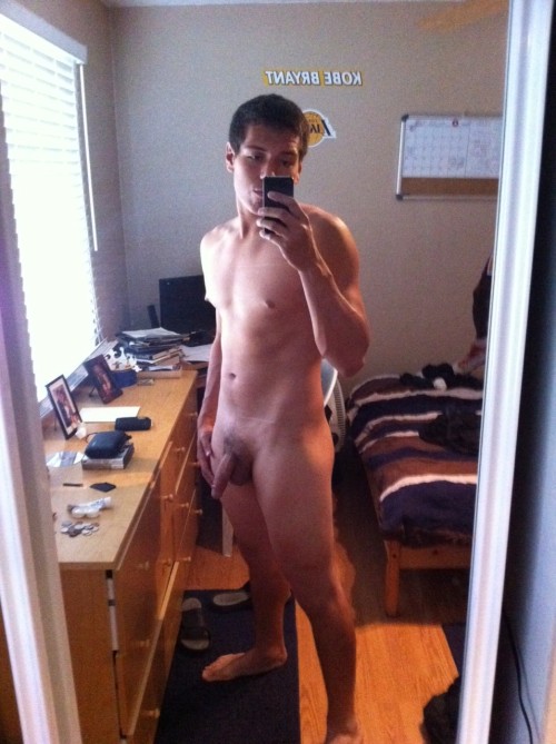 guyswithcellphones:  Nice package! Soft, we wonder how long it gets? Mmmmm ;)