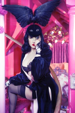 ziafashiondreamland:  (via Dita Von Teese Sizzles in Lingerie