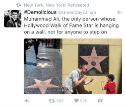 nocuer:  photosbyjaye:  Muhammad Ali requested that his star