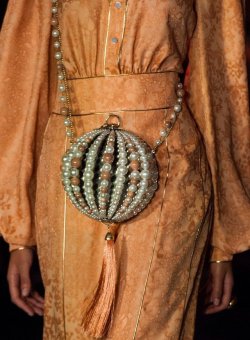 voguedolce:  bags at peter pilotto ss19  