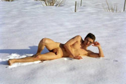 nakedpublicfun:  Still pretty big soft cock in the snow