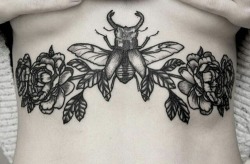 tattoosandswag:  Tattoo blog 