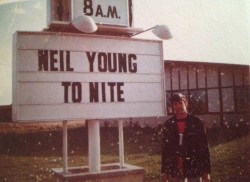 foreverneilyoung:  Neil Young photographed at Fort William, Ontario